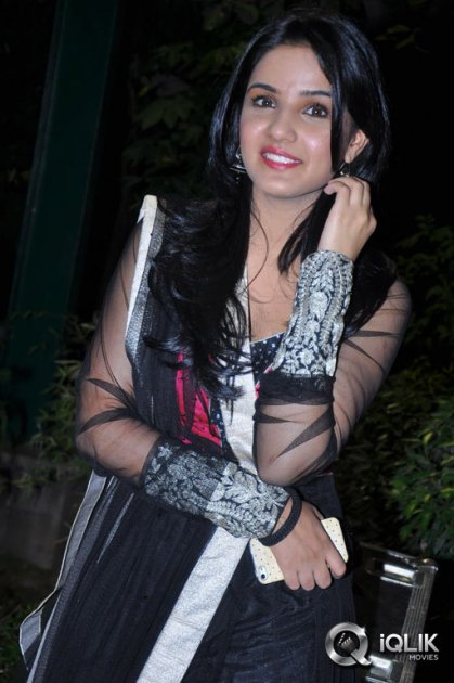 Actress-Jasmine-at-Veta-Movie-Audio-Release